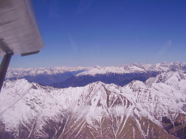 Frank Metzger over Iseo lake and Alps